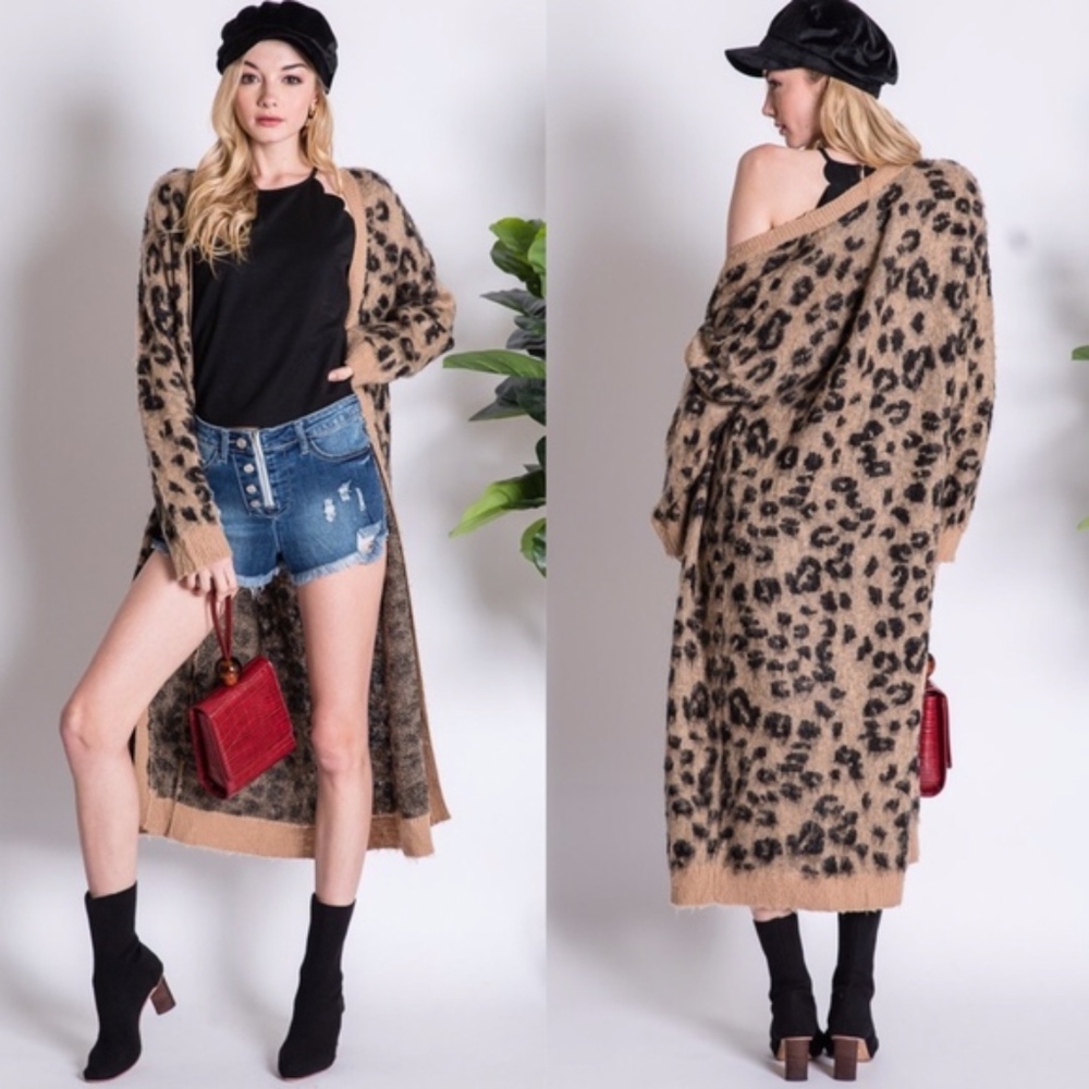 AUSTIN Leopard Print Fuzzy Cardigan - Picture 2 of 3